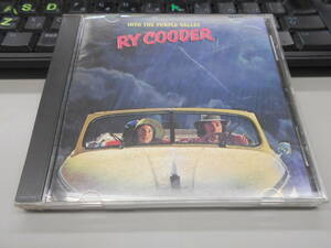 即決　CD：RY COODER INTO THE PURPLE VALLEY