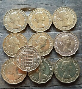 10個英国3ペニーコインイギリス3ペンスブラス美物エリザベス女王21mm x 2.5mm6.8gブリティッシュ本物古銭宜しくお願いします