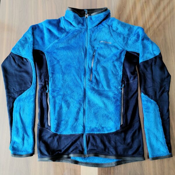 patagonia パタゴニアR2 フリースジャケット