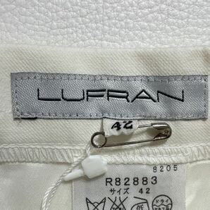 183 未使用 LUFRAN ルフラン イタリア生地 ストレッチ コットン タイトスカート サイズ42 バックスリット ラメ ホワイト レディース 31015Jの画像3