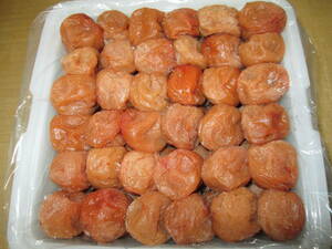  no addition .. south height plum white dried . pan production 3L size approximately 2 kilo ( special case )