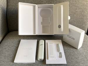 ★NEW IQOS 3 MULTI アイコス 3 マルチ 電子たばこ A1405 ジャンク品 クリーニングツール スティック 説明書 箱