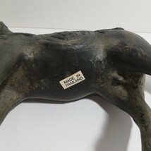 ビンテージ タイ製 馬の置物 ブロンズ像 高さ20.5cm×幅23cm [東洋美術 エスニック 馬 鋳物 青銅 MADE IN THAILAND]_画像8