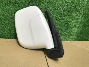 H24 year tube 1029 Mitsubishi Minicab GBD-U61V door mirror right manual color :W13