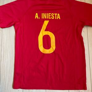 イニエスタ ユニフォーム