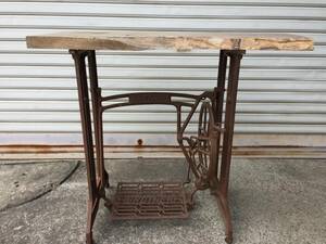  Showa Retro antique sewing machine pcs tree. table attaching purity table size width 86cm depth 35cm thickness 4cm whole. size height 76cm..41cm