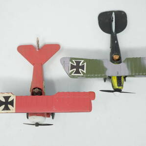 玩具 歴史的な航空機のコレクション 古い飛行機、複葉機、三階建て飛行機 x5 1016D12の画像2