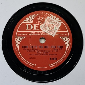 ERSKINE BUTTERFIELD & HIS BLUE BOYS/YOUR FEET’S TOO BIG /TUXEDO JUNCTION/ (DECCA X1939)　SPレコード　78 RPM (豪)