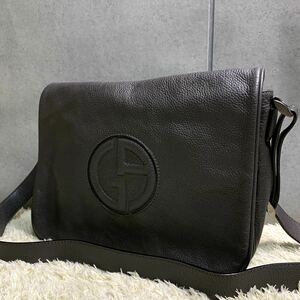 1円 極美品 GIORGIO ARMANI ジョルジオアルマーニ メンズ メッセンジャーバッグ ショルダー ボディ レザー グレー系 ロゴ 斜め掛け A4収納