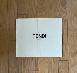 FENDI フェンディ 保存袋 ヒモ無し【極美品】34.5cm×29.5cm