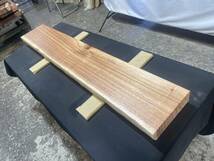 モンキーポッド3398　モンキーポット　乾燥材　一枚板無垢　1300x200x60mm カウンター　棚　テレビ台 ローテーブル デスク_画像6