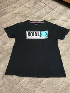 大幅値下げ期間限定価格売切中古品美品ROIAL Ｔシャツ黒Mサイズ！これからのシーズンにどう！ラスト1着です！早い者勝ち！