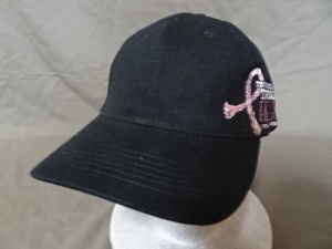 激レア USA購入 アメリカ非営利団体 乳がん啓発 ピンクリボン【tough enough To WEAR PINK】 ロゴ刺繍入り キャップ 中古良品