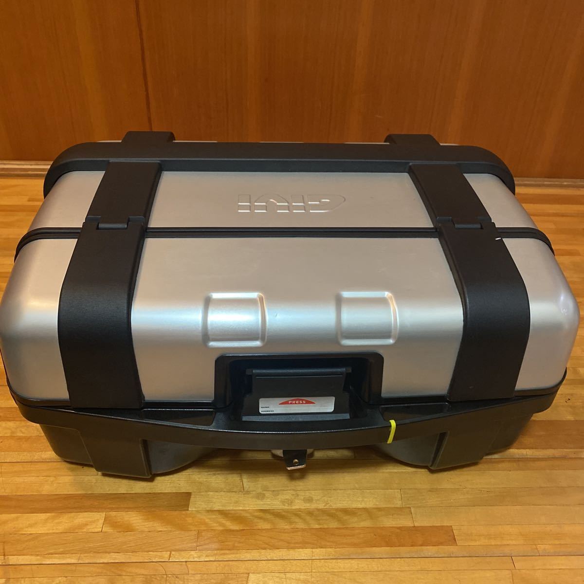 Yahoo!オークション -「givi トップケース モノキー」(オートバイ) の