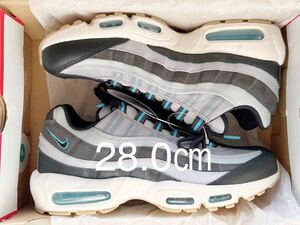 新品 未使用品 黒タグ付 外箱有り メンズサイズ 28.0㎝ Nike Air Max 95 ナイキ エアマックス95 ブラック グレー DM0011-001