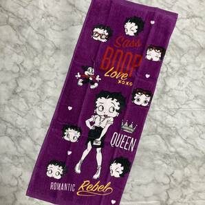 新品未使用 Betty Boop ベティブープ ベティちゃん パープル フェイスタオルの画像1