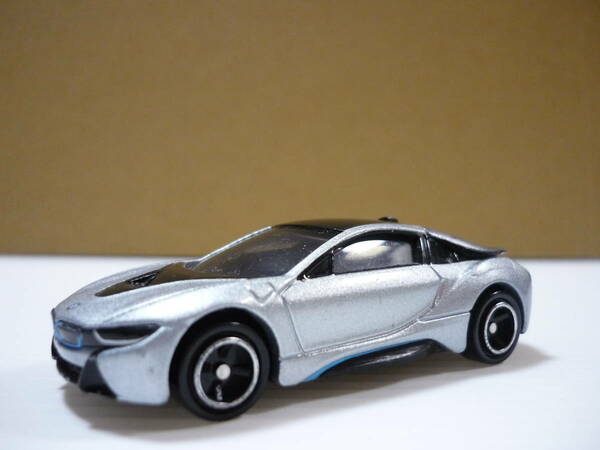 [管00]【送料無料】ミニカー 1/61 BMW i8(シルバー) 2016「トミカ No.17」タカラトミー ミニカー ミニチュア