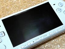 〈美品に近い良品・動作確認済み・最終型〉PSP-3000 本体 パールホワイト ＋メモリースティック 2GB PlayStation Portable 薄型_画像5