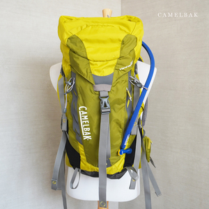 ほぼ 未使用 美品 ハイドレーション 付 キャメルバック CAMELBAK Vantage バンテージ 35 バック パック リュック サック 登山 トレッキング