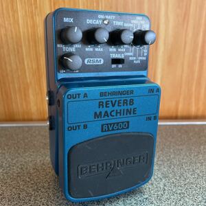 BEHRINGER　ベリンガー　REVERB MACHINE　RV600　エフェクター