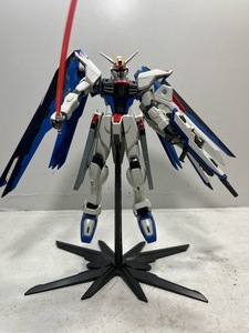 ガンプラ MG 機動戦士ガンダムSEED 1/100 ZGMF-X10A フリーダムガンダム 完成品 現状受け渡し品