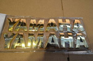 【送料無料】YAMAHA(ヤマハ) 3Dエンブレム 2枚組　ゴールド 横18.2cm×縦8.8cm×厚さ4mm ⑦