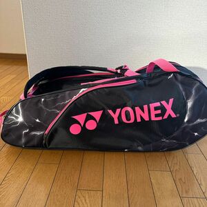 美品　ヨネックスラケットバッグ　 YONEX