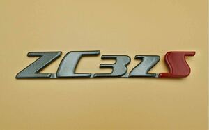 スズキ スイフトスポーツ ZC32S Handmade Emblem オリジナル 手作りエンブレム Ver2 (グレーメタリック + レッド)