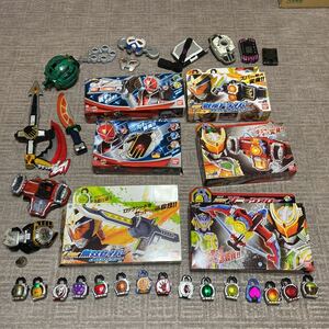 仮面ライダー変身ベルト等　ウィザード 戦極ドライバー ゲネシスドライバー 鎧武 ガイム ディケイド キバ大量セット バンダイ 