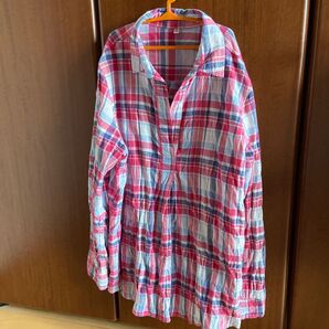 チェックシャツ