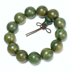 [EasternStar] international shipping America green . green sandal wood bracele amulet beads ..18mm 13 sphere small .