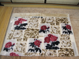 新品　寝具　国産品　日本製　大阪　西川　毛布　二枚合わせ　二重　花柄　ベージュ　シングル　140×200　アクリル　100％