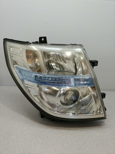 E51 エルグランド　HID 右ヘッドライト　