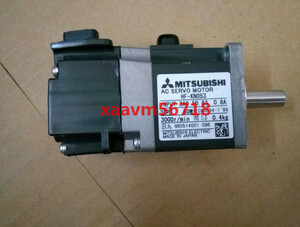 新品　MITSUBISHI/三菱電機 　HF-KN053　サーボモーター 【保証付き】【送料無料】