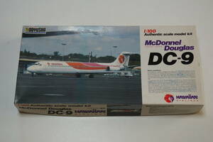 1/100 Hawaiian aviation DC-9.. company out of print goods 