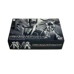 RG(リアルグレード) 1/144 フリーダムガンダム ディアクティブモード プラモデル（プレミアムバンダイ限定）の画像1