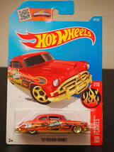 ホットウィール 52 HUDSON HORNET FLAMS 赤 ハドソンホーネット ミニカー ゴールド 仕様 HOT ROD ホットロッド レース仕様 Hot Wheels _画像1