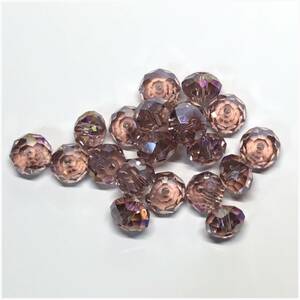 ●No.238　【個数出品】薄紅色のボタンカット　約8mm　１８粒