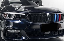 スポーティ全開♪ BMW Mカラー M5ルック グリル G30 523d 523i 530i 530e 540i M550i xDrive Mスポーツ 5シリーズ セダン_画像2