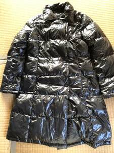  black color down coat size M