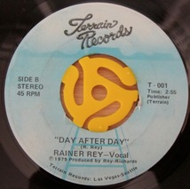 DEE DANIELS - HUSKY FEVER / RAINER REY - DAY AFTER DAY US盤7インチ (DISCO 45 / ROCK)_画像2