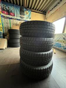 良品質中古スタッドレスタイヤ　225/60R17 ４本セット　 ダンロップ 　適合車種　エクストレイル　フォレスター　クルーガー　etc... 