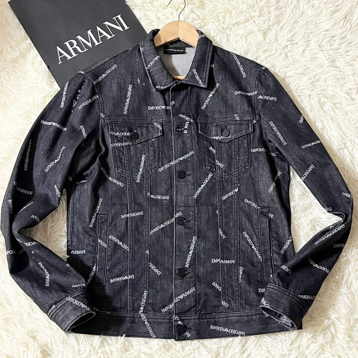 アルマーニ デニムジャケットの値段と価格推移は?|23件の売買データ