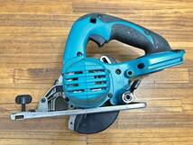 ※ベース曲がり makita 125mm充電式チップソーカッター CS540D 14.4V 動作確認済 本体のみ 21982 管231029 ERAR_画像2