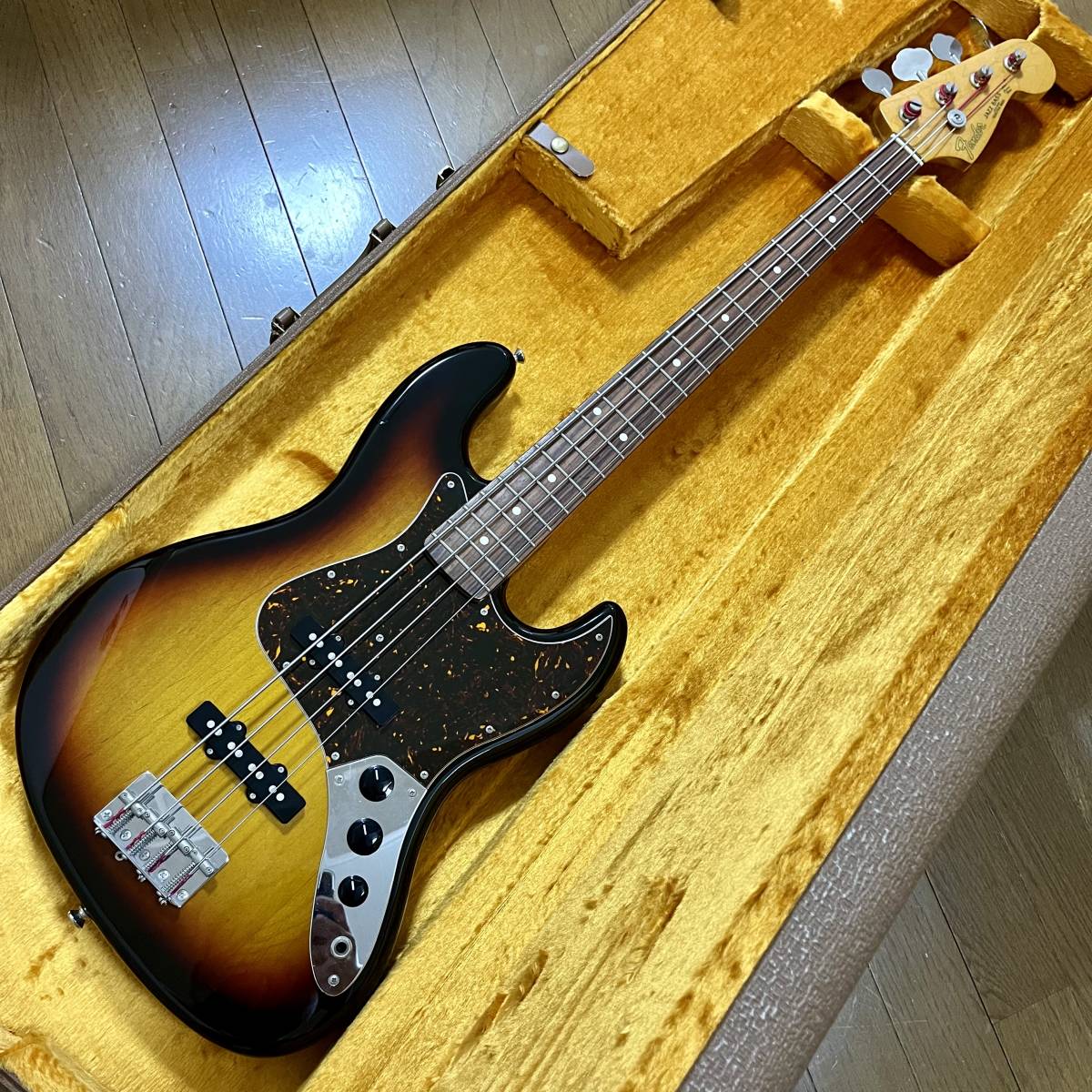 ヤフオク! -「fender jazz bass」(楽器、器材) の落札相場・落札価格