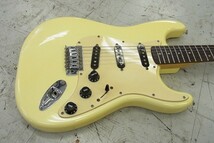L111-N34-577 Fender フェンダー Squier BULLET STRAT COS 10098405 エレキギター 弦楽器 現状品⑧＠_画像3