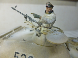 1／３５冬季ドイツ戦車兵将校レジン完成品