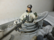 1／３５冬季ドイツ戦車兵将校レジン完成品_画像9