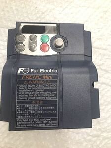 中古美品富士電機インバーター FRN1.5C2S-2J13(FRN1.5C2S-2Jと同等品)動作保証A-1