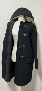 Sold at Auction: Louis Vuitton, LOUIS VUITTON Doudoune en coton mélangé  mastic et garnissage en plumes d'oie (taille M) Puffa jacket in putty  colored blen